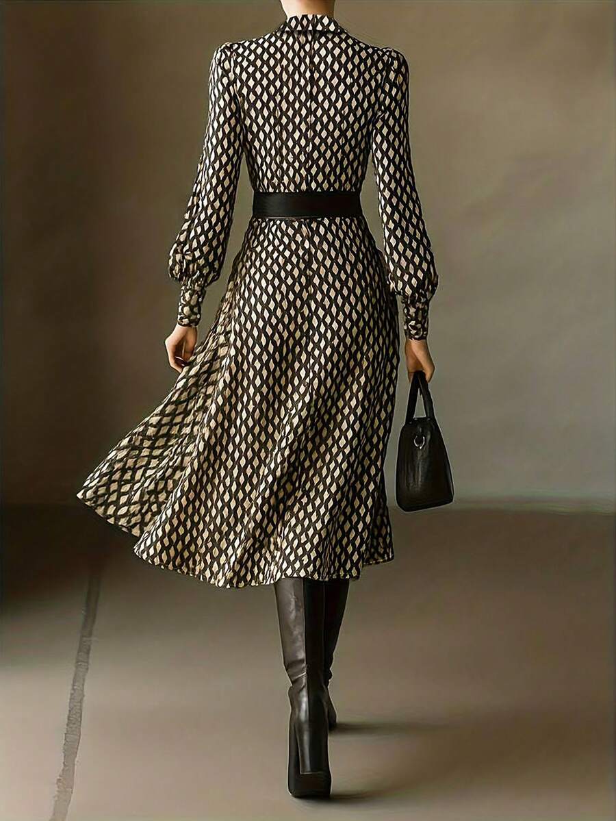Honor Lantern Sleeve Diamond Print Maxi Dress - view 2