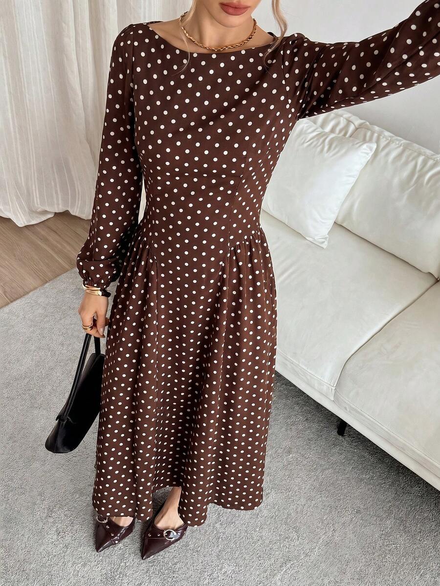 Lola Round Neck Polka Dot Pleated A-Line Maxi Dress - view 5
