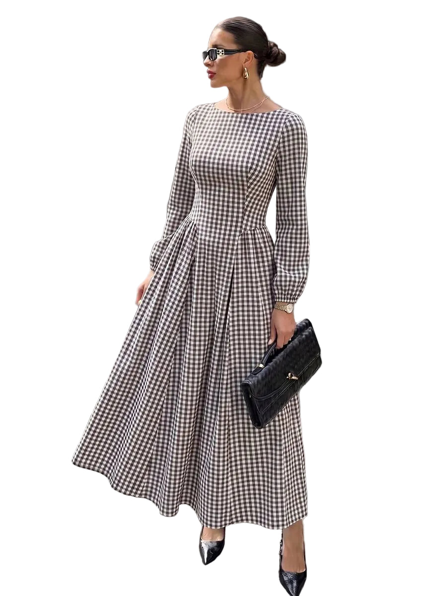 Lola Round Neck Polka Dot Pleated A-Line Maxi Dress - view 8