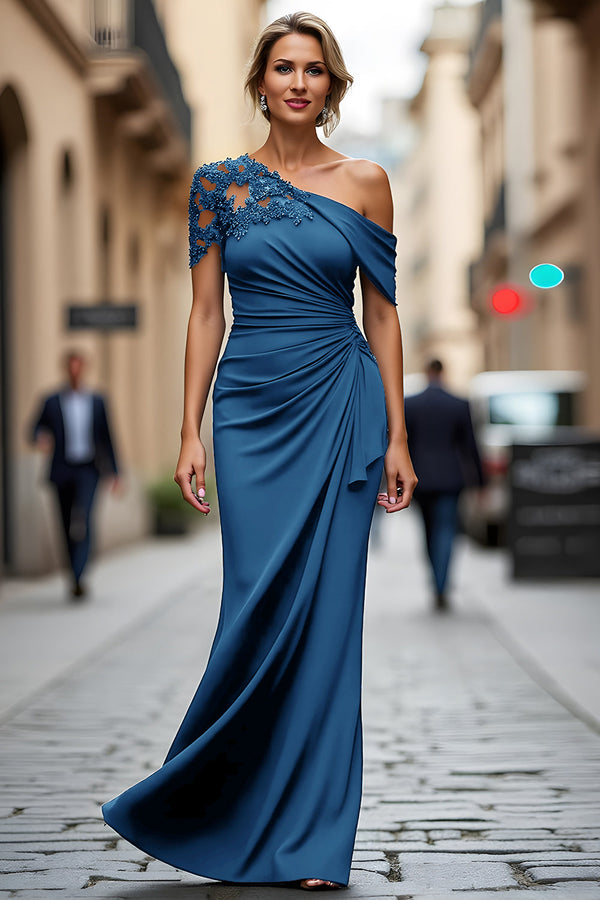 Black Long Mermaid Asymmetrical Mother of the Bride Dress with Appliques