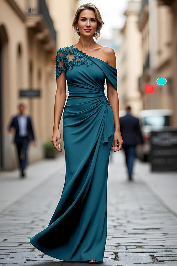 Black Long Mermaid Asymmetrical Mother of the Bride Dress with Appliques